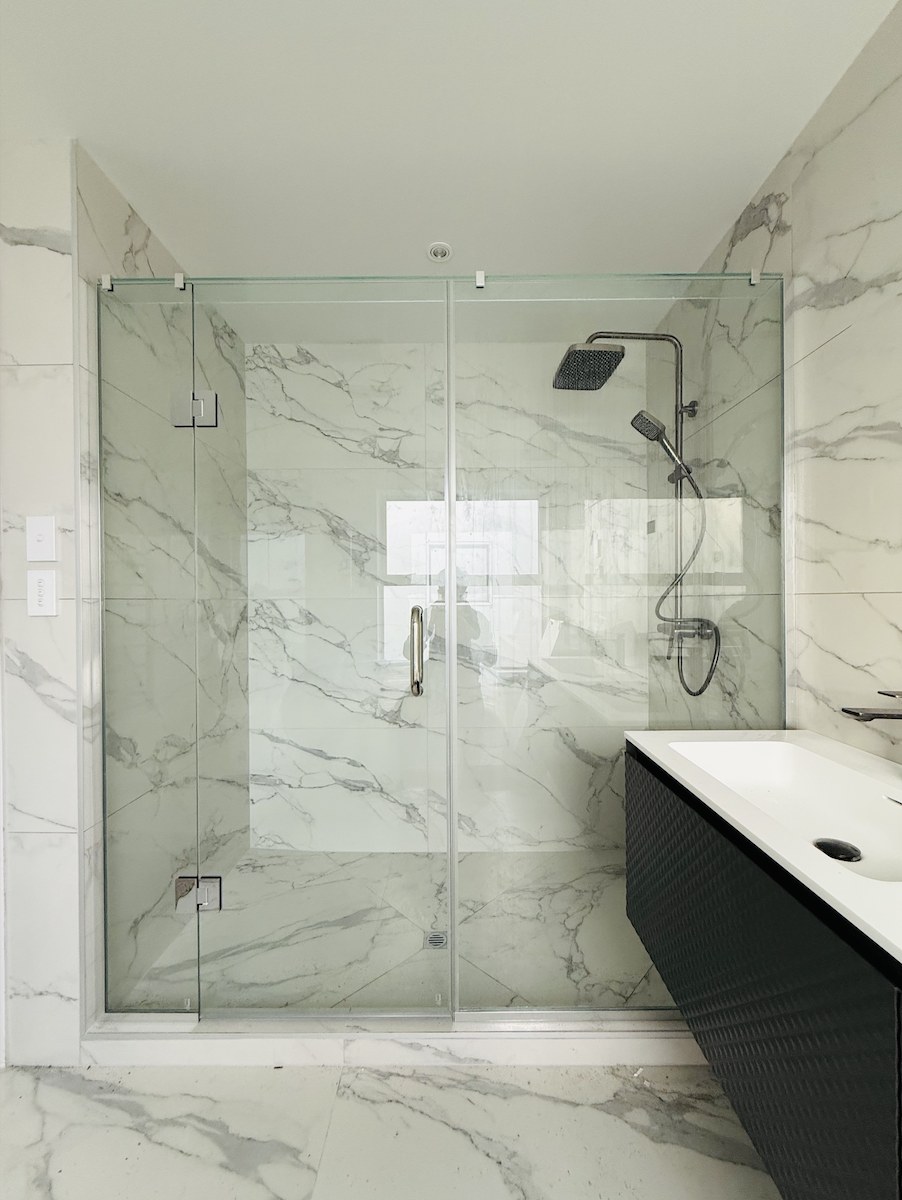 Single Face Glass Shower